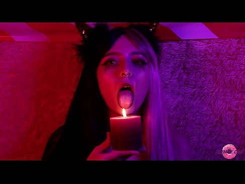 ❤️ Blowjob Ghairah dari Succubus Seksi dengan Mulut Penuh ️❌ Lucah tegar pada kami
