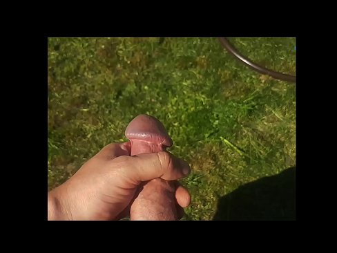 ❤️ Hot hottie mendapat dia merah jambu pussy fucked dan air mani dengan muncrat di taman musim panas ️❌ Lucah tegar pada kami
