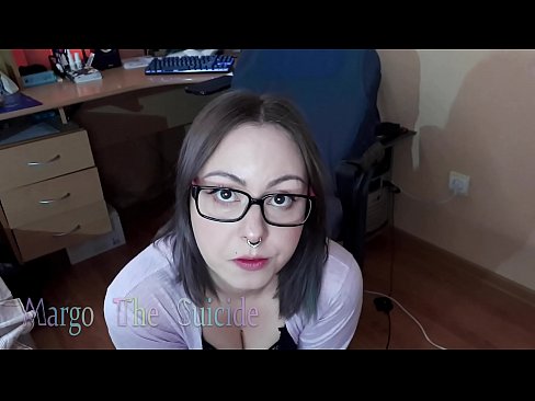 ❤️ Gadis Seksi Berkaca Mata Menghisap Dildo Dalam-dalam pada Kamera ️❌ Lucah tegar pada kami